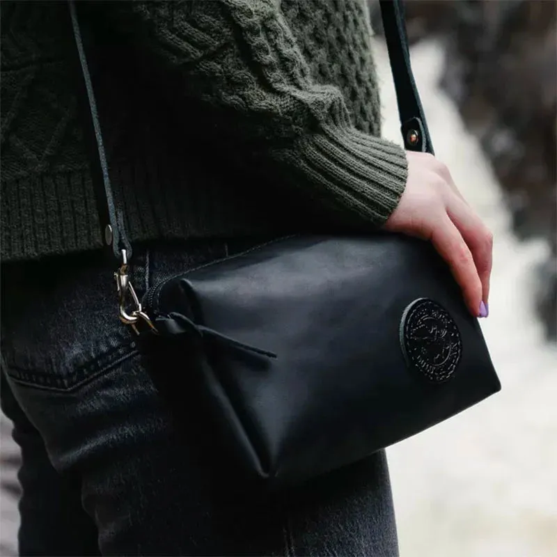 leather-purse-03.webp