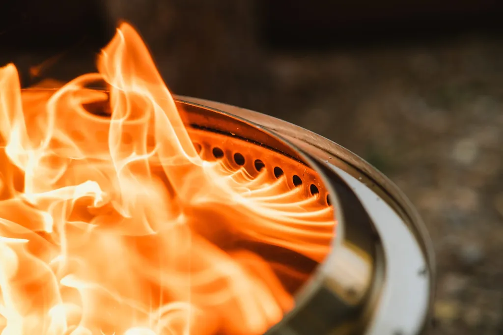 bonfire-19in-02.webp